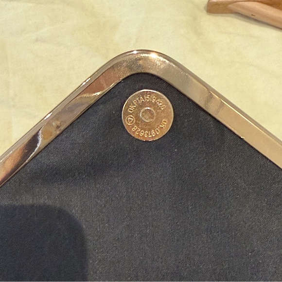 Aldo Elegant Chain Shoulder Bag or Clutch, Preowned Great Condition, Multi Color - Picture 6 of 13